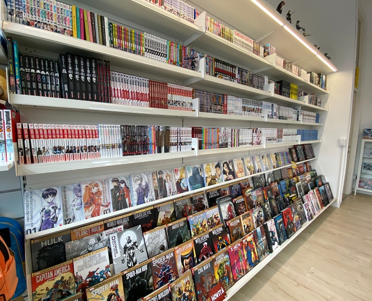 scaffalature negozio fumetti arredo svizzera