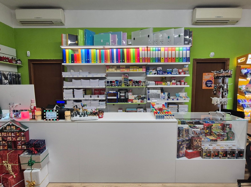 arredo su misura bancone negozio cartoleria arredo su misura bancone negozio cartoleria